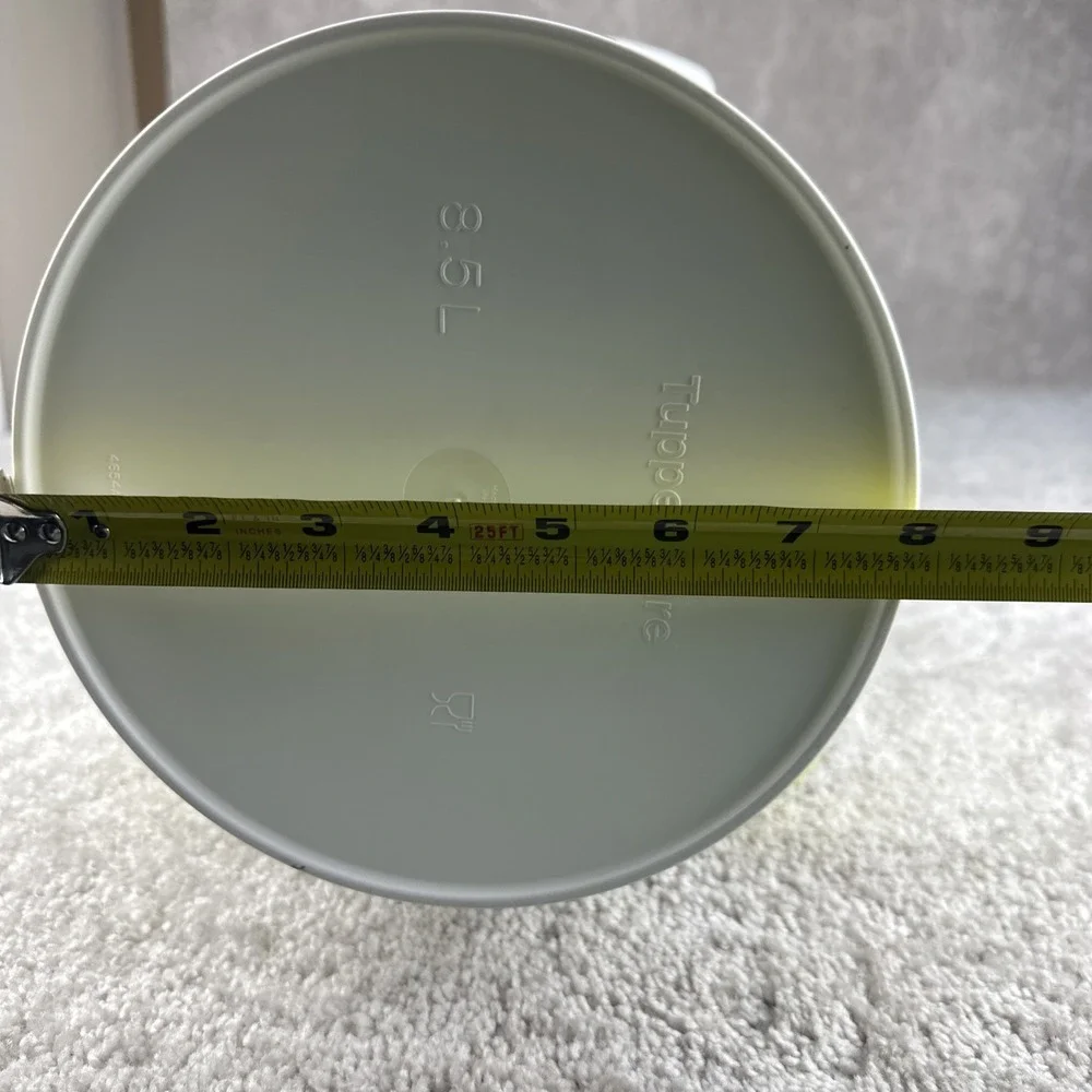 Tupperware Shrek Forever After‎ 2010 8.5 L Giant Canister with Handle